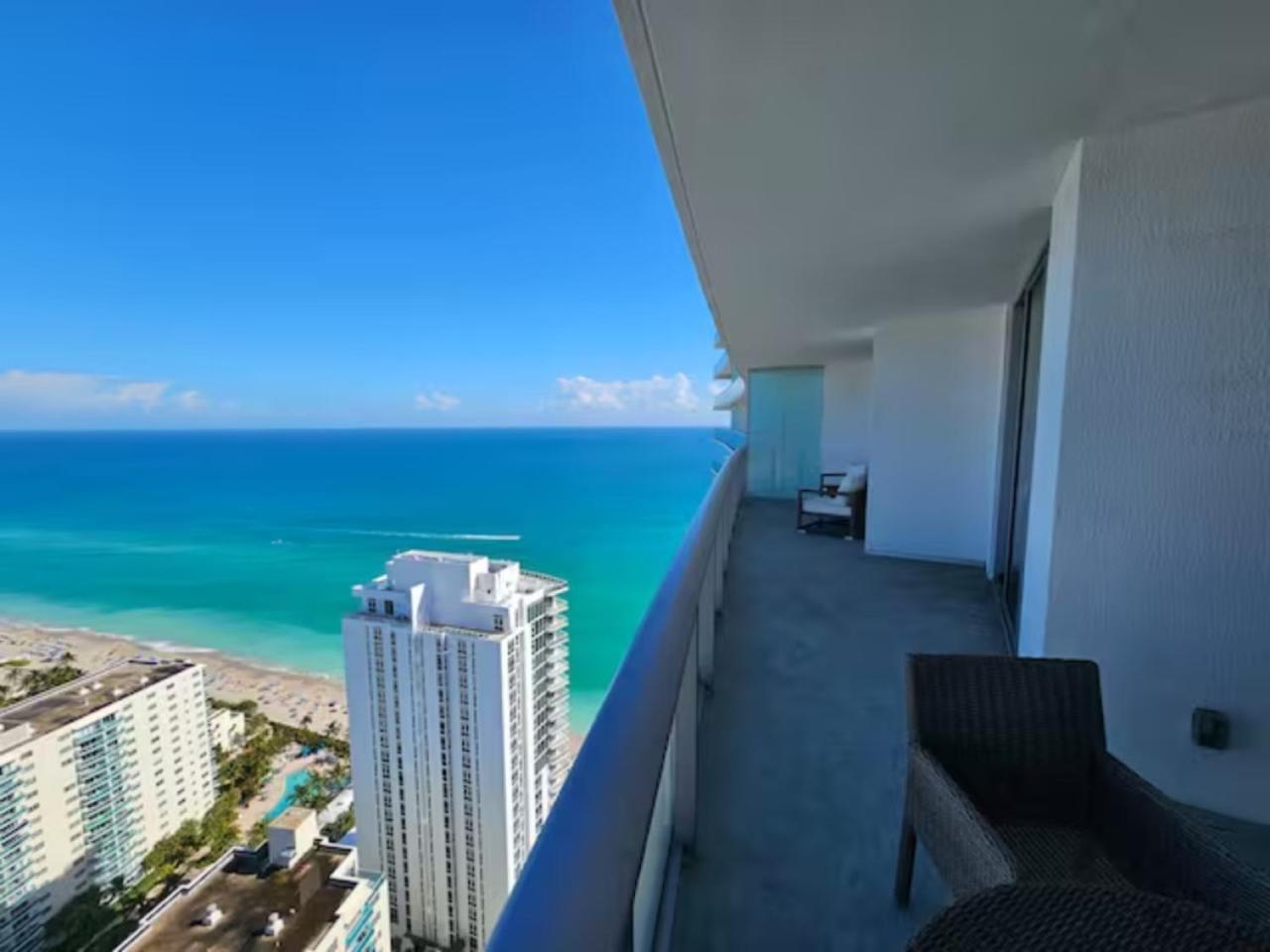 Lyfe Residence Building - Private Apts Over The Beach Hollywood Exterior photo
